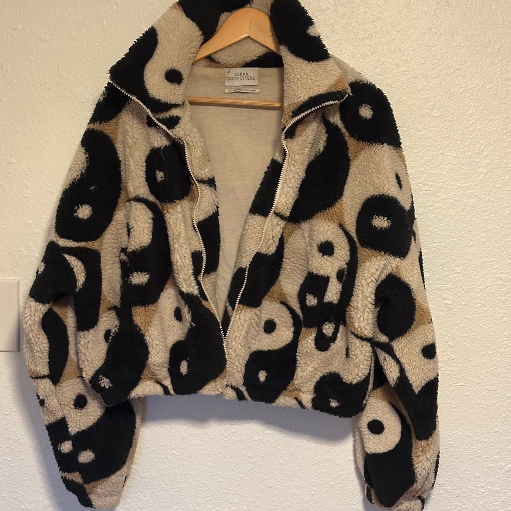 Bold Sherpa Olivia Yin Yang Jacket - Picture 2 of 4